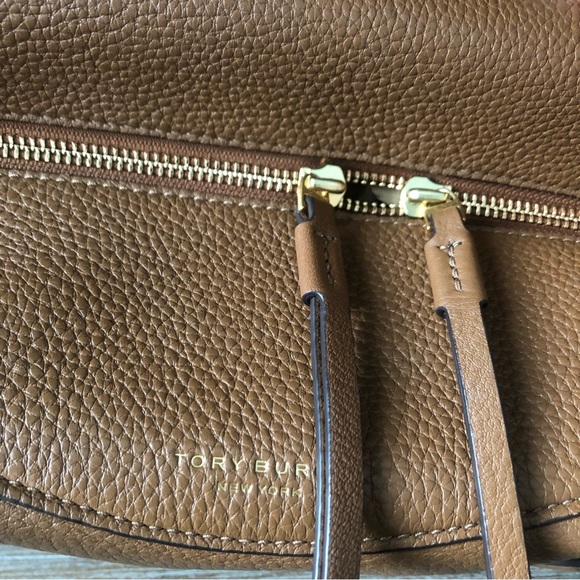 Tory Burch tan leather shoulder bag - Picture 13 of 15